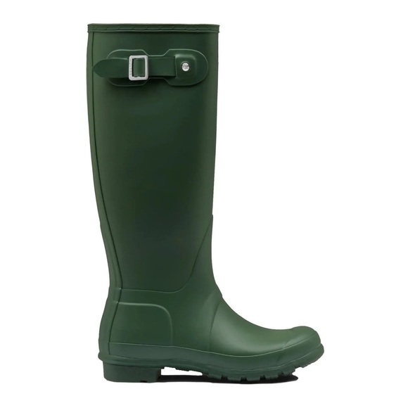 Hunter Shoes - Hunter Women’s Original Tall Rain Boots with Removable Faux Fur Print Boot Socks